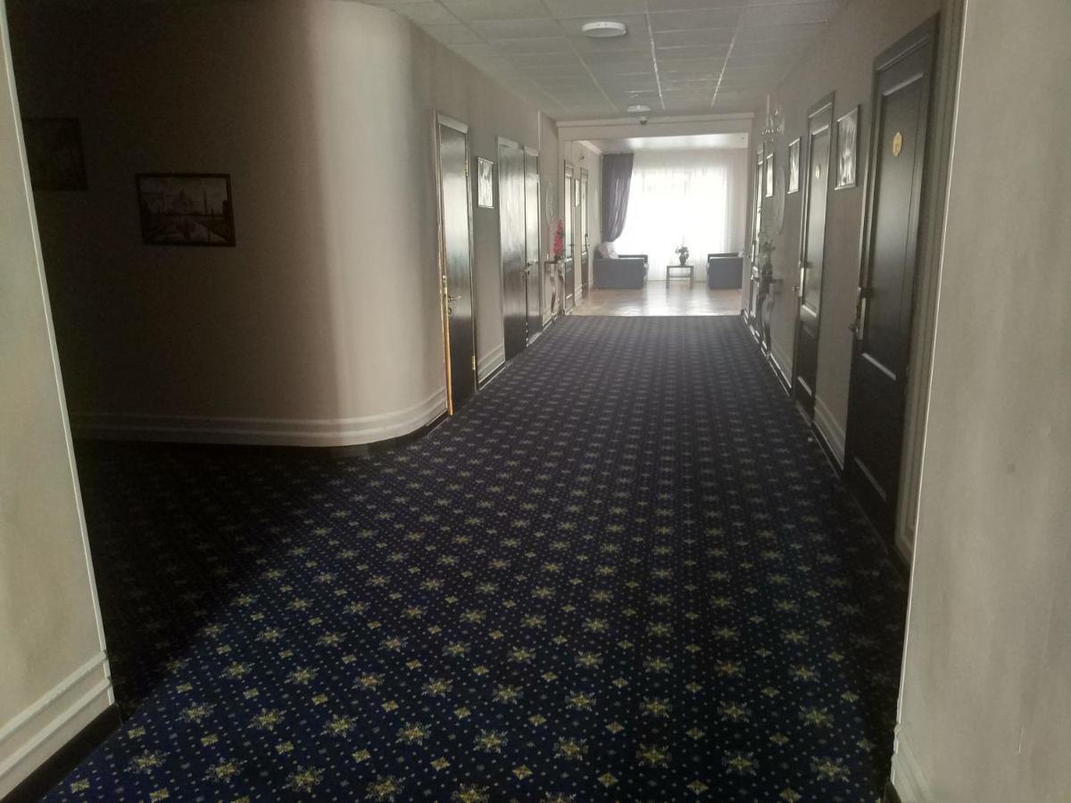 Residence Hotel พาฟโลดาร์ ภายนอก รูปภาพ